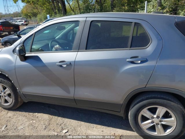 3GNCJKSB8LL150652 Chevrolet Trax Fwd Ls