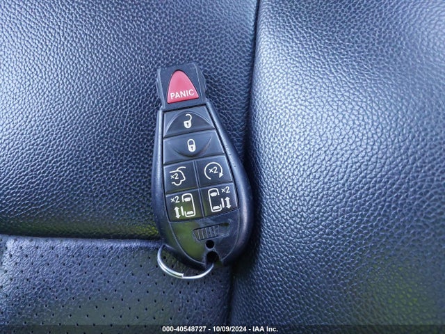 2C4RC1CG5ER118345 Chrysler Town & Country Touring-l
