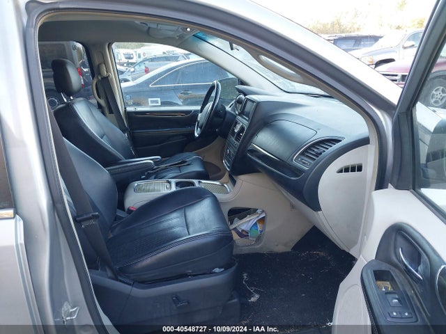 2C4RC1CG5ER118345 Chrysler Town & Country Touring-l