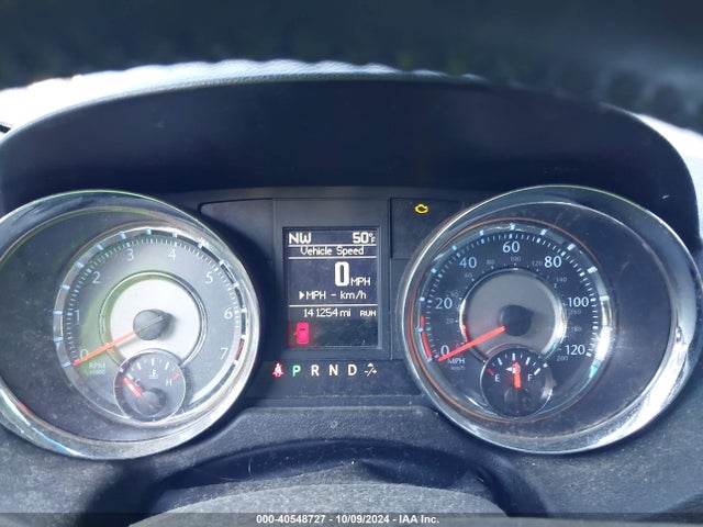 2C4RC1CG5ER118345 Chrysler Town & Country Touring-l