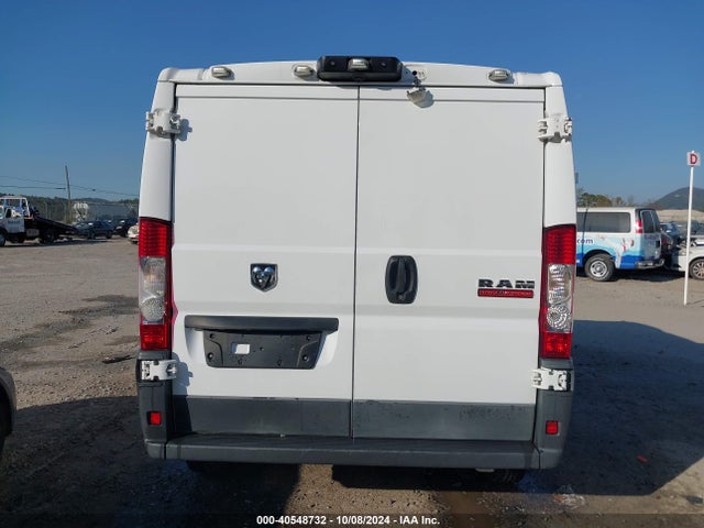3C6TRVNG0JE155671 RAM Promaster 1500 Low Roof 118 Wb