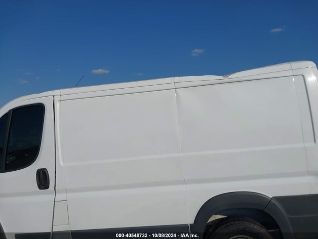 3C6TRVNG0JE155671 RAM Promaster 1500 Low Roof 118 Wb