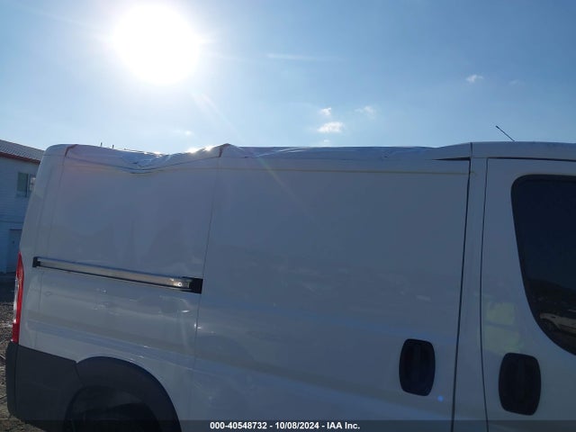 3C6TRVNG0JE155671 RAM Promaster 1500 Low Roof 118 Wb