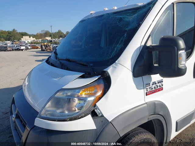 3C6TRVNG0JE155671 RAM Promaster 1500 Low Roof 118 Wb