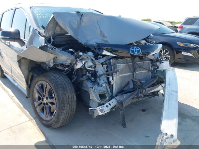 5TDCSKFC1RS131940 Toyota Sienna Xse