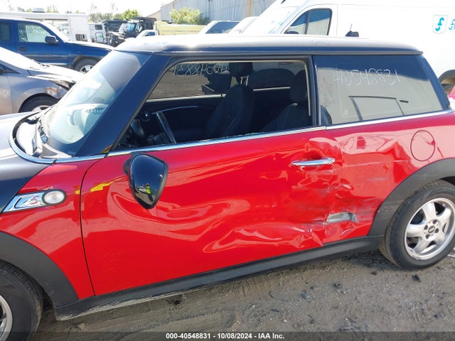 2011 MINI COOPER WMWSU3C53BT183947 Photo 5