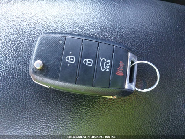 KIA SOUL + 2018 KNDJP3A59J7512988 Image 11
