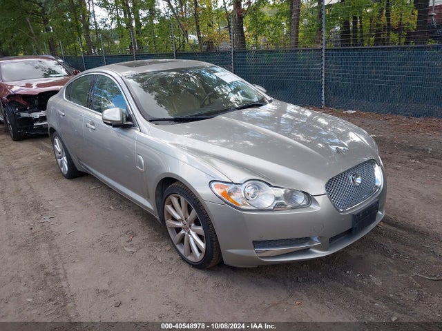 2011 JAGUAR XF SAJWA0GB3BLR94578 Photo 0