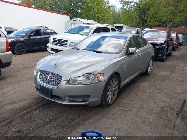 2011 JAGUAR XF SAJWA0GB3BLR94578 Photo 1