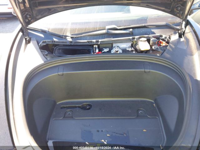 5YJ3E1EA6KF425734 Tesla MODEL 3