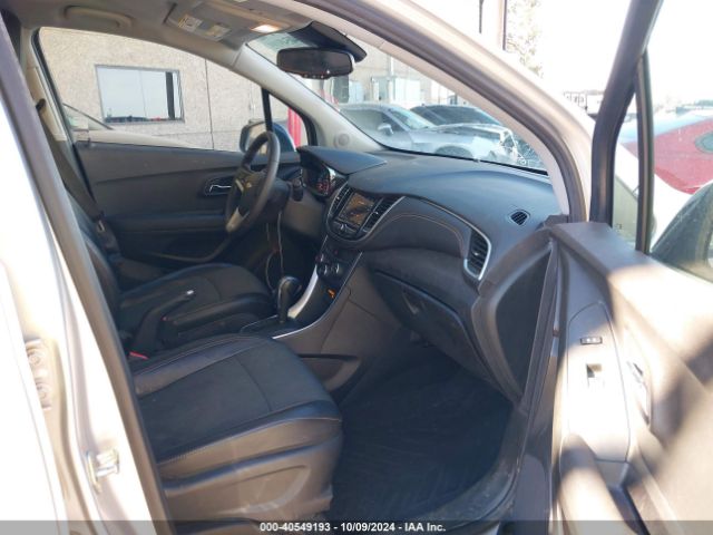 3GNCJPSB5JL348874 Chevrolet Trax Lt