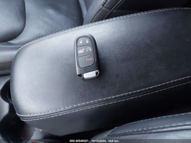 1C4PJLDB1KD438627 Jeep Cherokee Limited Fwd