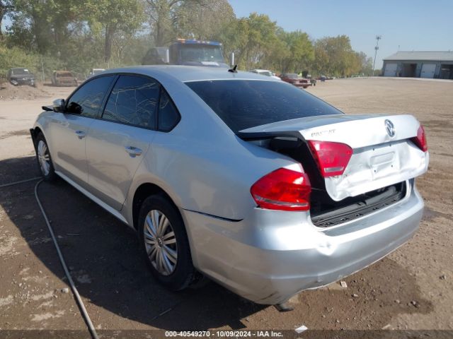 1VWAT7A33EC032652 Volkswagen Passat 1.8t S