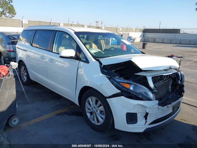 2017 KNDMB5C15H6313454 main image