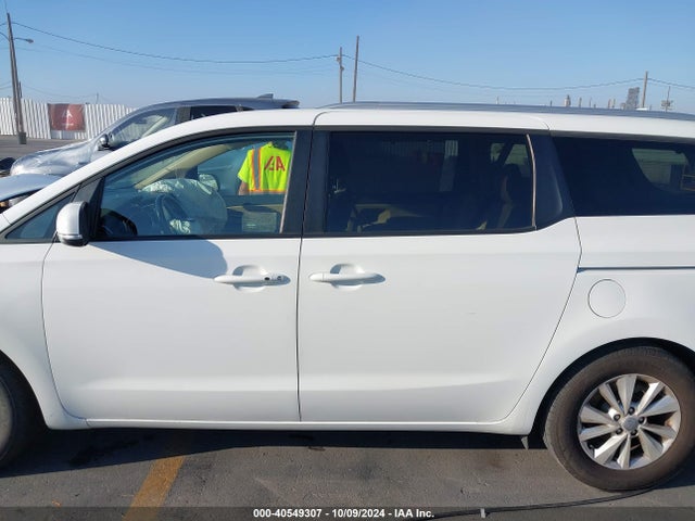 KIA SEDONA LX 2017 KNDMB5C15H6313454 Image 14