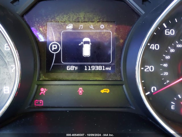 KIA SEDONA LX 2017 KNDMB5C15H6313454 Image 15