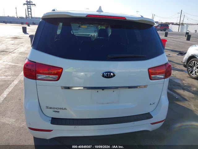 KIA SEDONA LX 2017 KNDMB5C15H6313454 Image 16