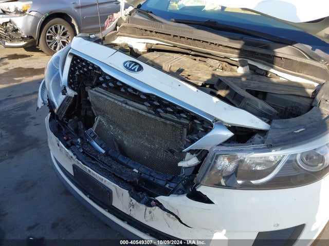 KIA SEDONA LX 2017 KNDMB5C15H6313454 Image 6