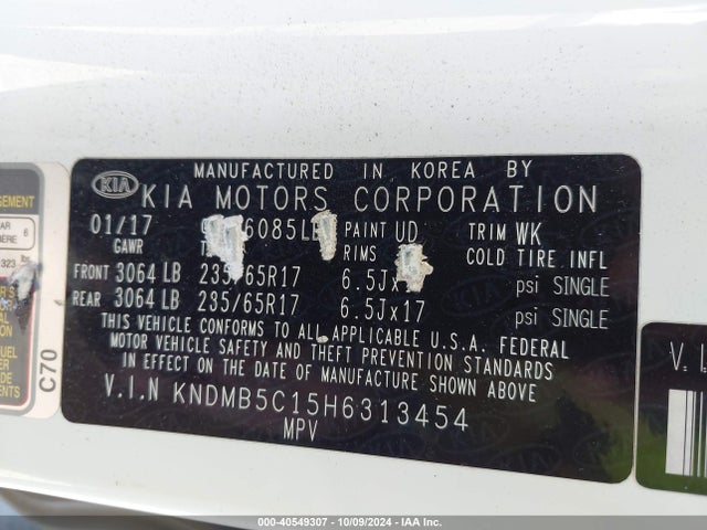KIA SEDONA LX 2017 KNDMB5C15H6313454 Image 9