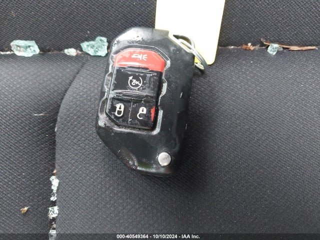 1C4HJXDG1JW122235 Jeep Wrangler Unlimited Sport S 4x4