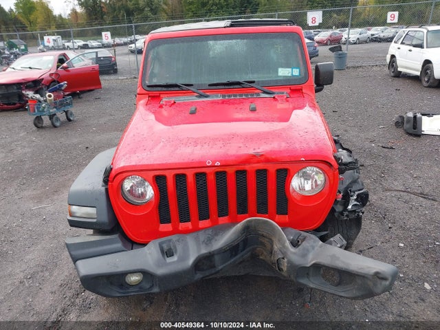 1C4HJXDG1JW122235 Jeep Wrangler Unlimited Sport S 4x4