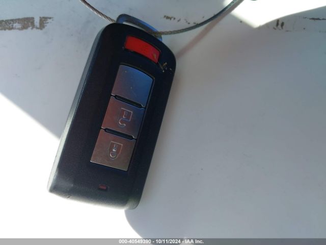 JA4AP3AW3HZ035234 Mitsubishi Outlander Sport 2.4 Se