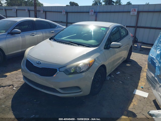 KNAFK4A61F5275867 KIA FORTE LX