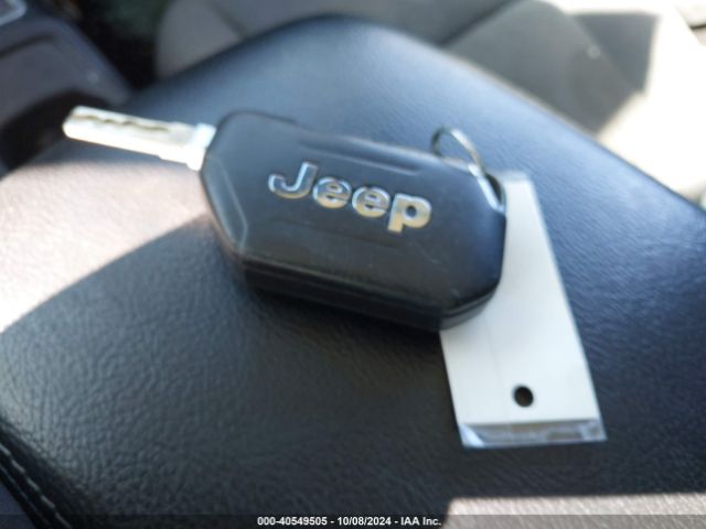 1C4HJXEG6JW209336 Jeep Wrangler Unlimited Sahara 4x4