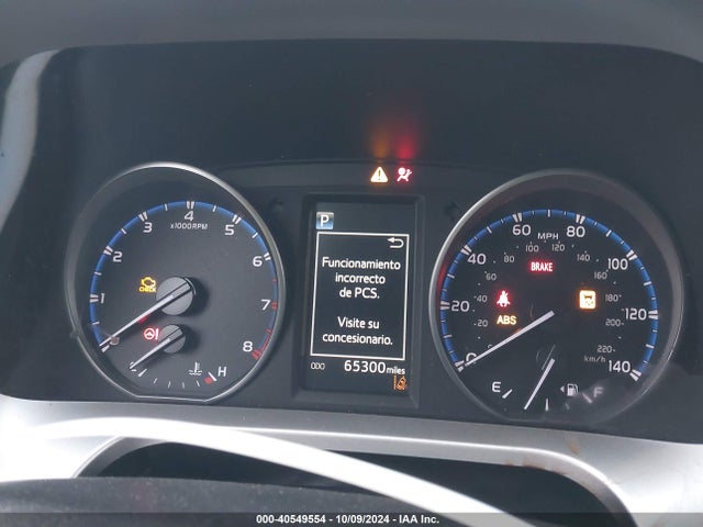 Toyota RAV4 LE 2018 JTMBFREV9JJ726063 Image 15