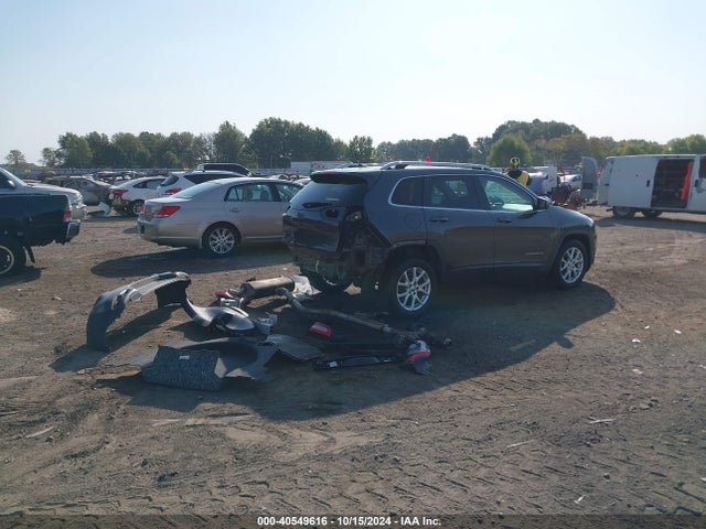 Jeep Cherokee Latitude 2015 1C4PJLCS6FW554403 Image 4