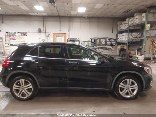 WDCTG4GB0KJ549731 Mercedes-Benz Gla 250 4matic
