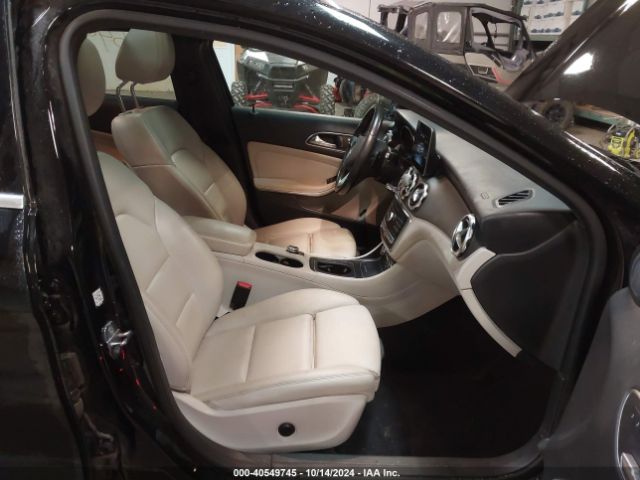 WDCTG4GB0KJ549731 Mercedes-Benz Gla 250 4matic