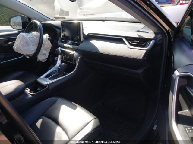 2T3A1RFV8MC187189 Toyota Rav4 Xle Premium