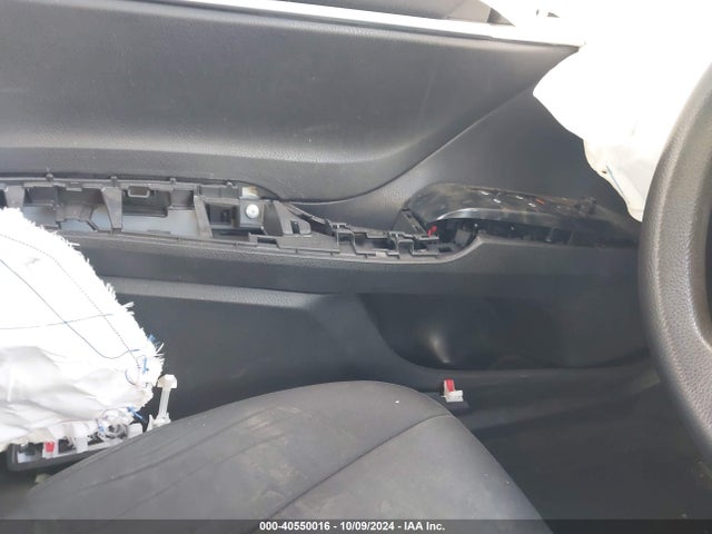 Toyota CAMRY LE 2020 4T1C11AK2LU984597 Image 17