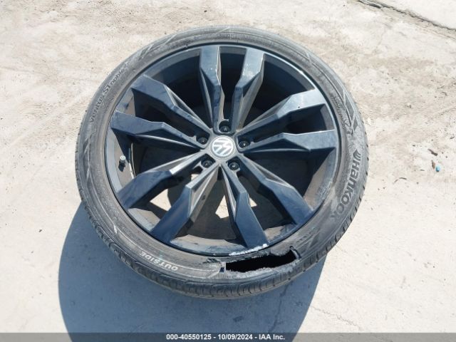 3VV3B7AX6LM064056 Volkswagen Tiguan 2.0t Se/2.0t Se R-line Black/2.0t Sel