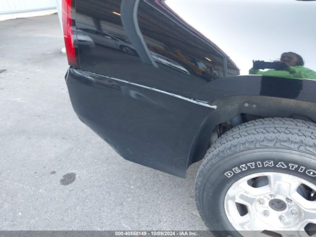 1GNSKHKC1HR322640 Chevrolet Suburban Lt