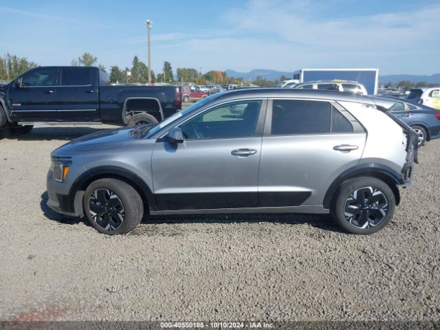 KNDCR3L14P5040930 KIA Niro Ev Wind