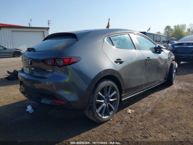 JM1BPAJM8K1134666 Mazda MAZDA3