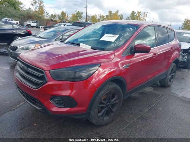 1FMCU0GDXHUE57098 Ford ESCAPE SE