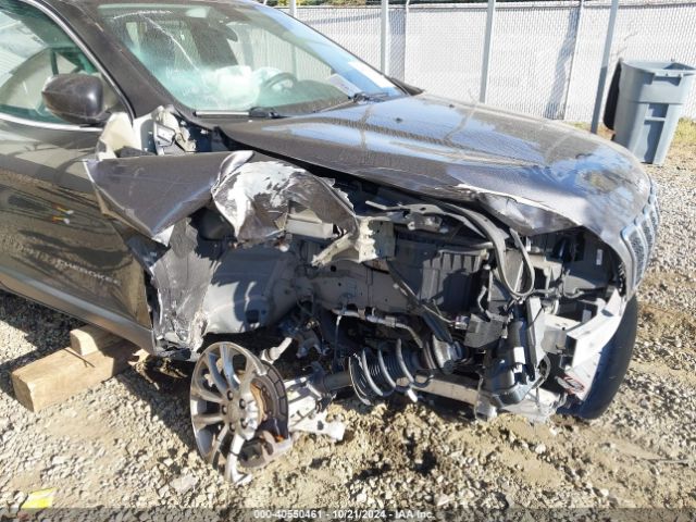 1C4PJMLB1KD101186 Jeep Cherokee Latitude Plus 4x4