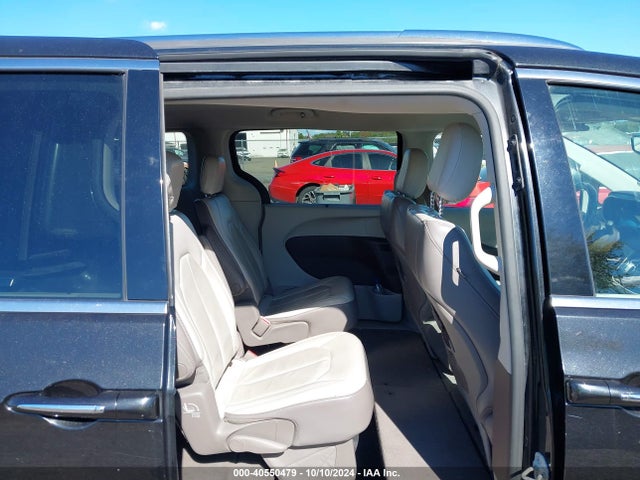 Chrysler Pacifica Touring L 2018 2C4RC1BG6JR141550 Image 8
