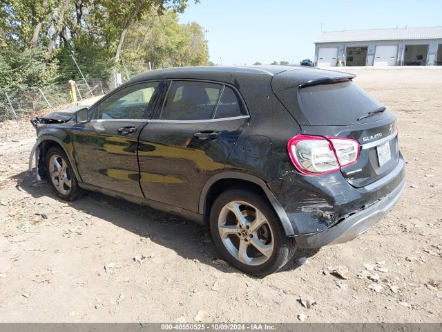 WDCTG4EB8JJ396131 Mercedes-Benz GLA 250