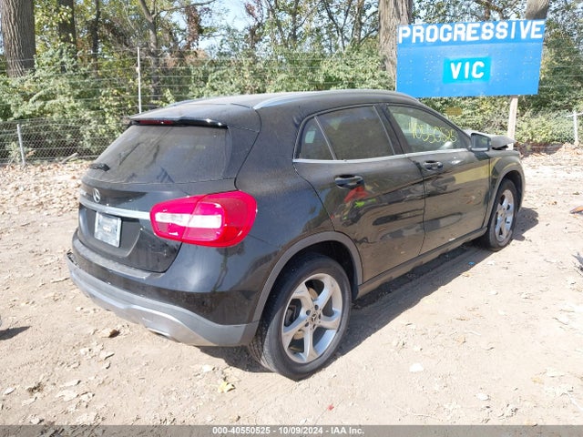 WDCTG4EB8JJ396131 Mercedes-Benz GLA 250