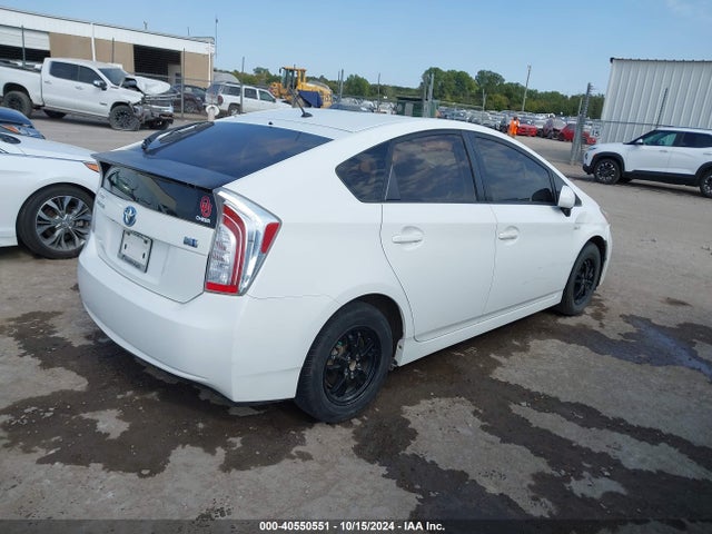 Toyota Prius Two 2015 JTDKN3DU8F1918901 Image 4