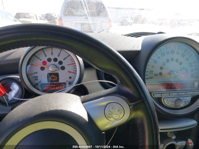 2010 MINI COOPER WMWMF3C56ATU77893 Photo 6