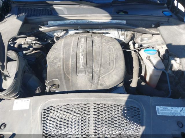 2017 PORSCHE MACAN WP1AA2A52HLB09446 Photo 9