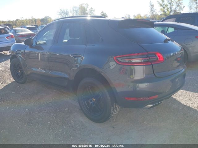 2017 PORSCHE MACAN WP1AA2A52HLB09446 Photo 2