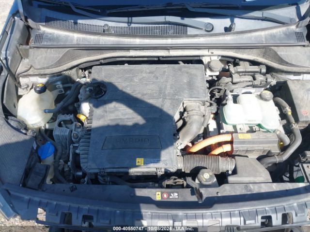 KNDCB3LC2H5041775 KIA NIRO LX