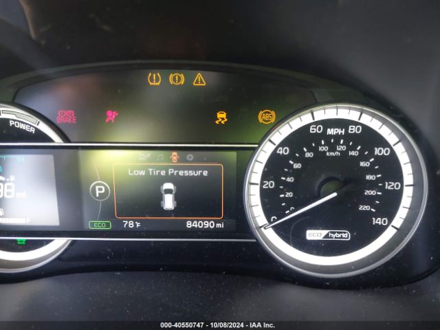 KNDCB3LC2H5041775 KIA NIRO LX