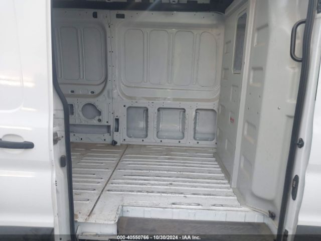 1FTBR1C82NKA70567 Ford Transit-250 Cargo Van